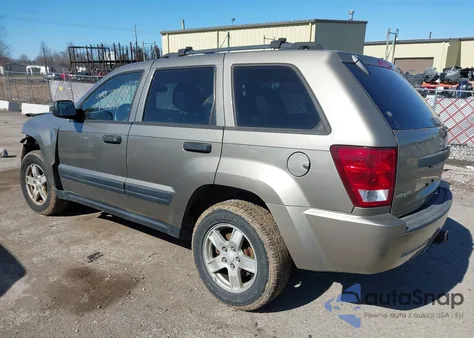 2005 Jeep Grand Cherokee Laredo z USA, uszkodzony, nr VIN 1J4HR48N25C512892